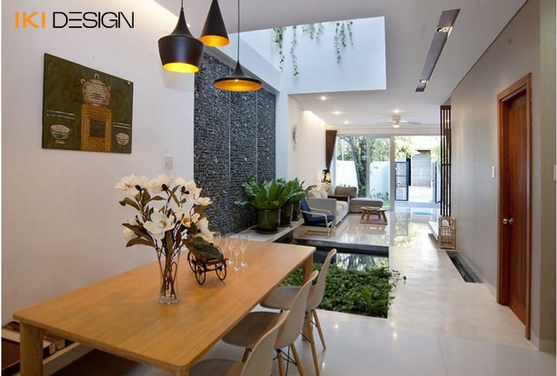 Kết hợp giếng trời tận dụng ánh sáng với cây xanh