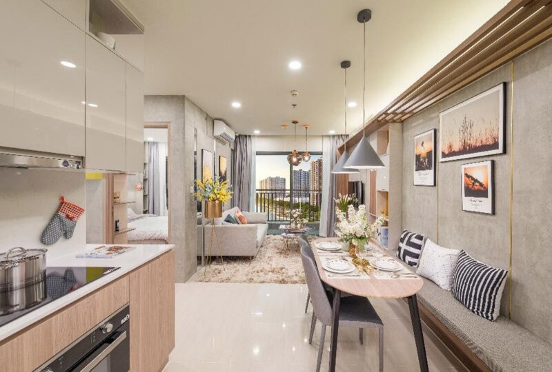Phòng khách liền bếp căn hộ 55m2 1 phòng ngủ