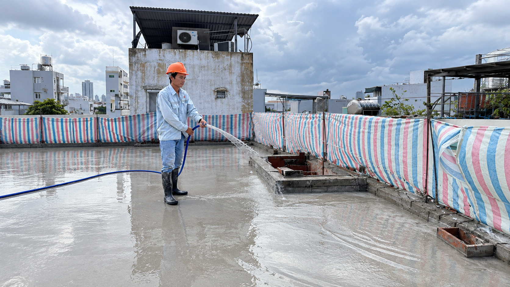 Phương pháp tưới nước bảo dưỡng bê tông trực tiếp
